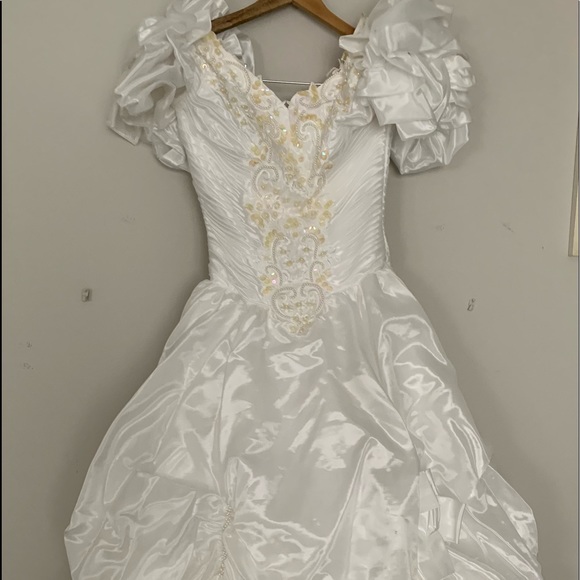 COPY - Wedding Dress - size 2 (approximately) - Picture 5 of 8